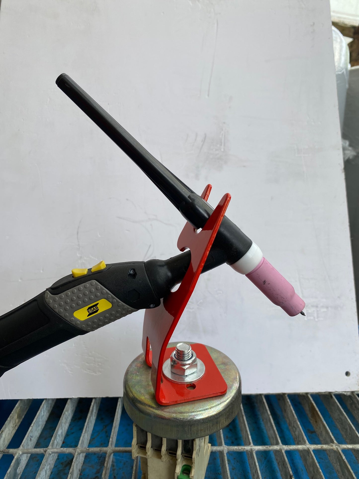 SUPPORTO MAGNETICO PER TORCE TIG E MIG