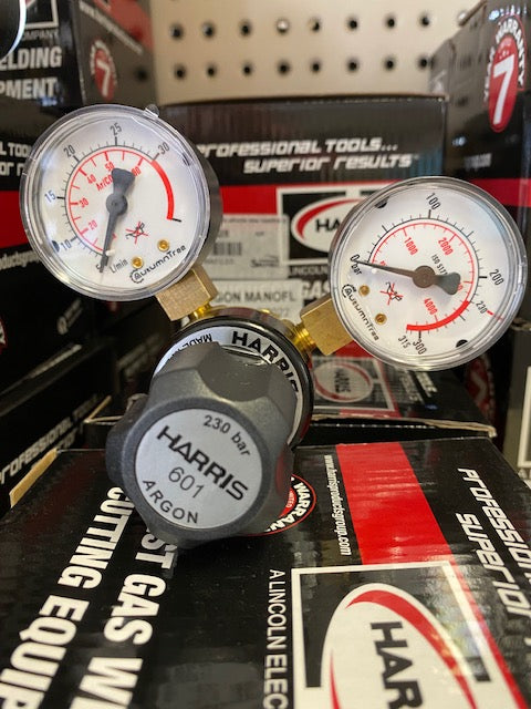 RIDUTTORE DI PRESSIONE CON 2 MANOMETRI ARGON/ARGON CO2, HARRIS