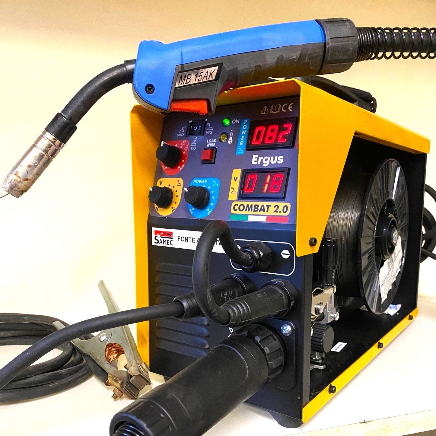 SALDATRICE MULTIUSO INVERTER ERGUS COMBAT 2.0 220 V. con torcia