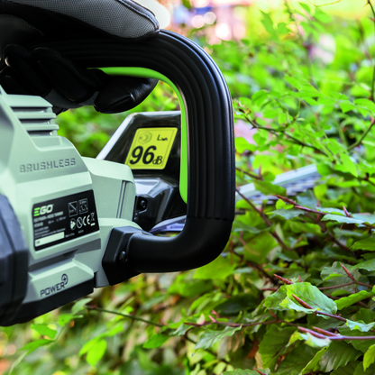 KIT TAGLIASIEPI HT2410E con lame lunghe 61cm, CON BATTERIA E CARICA BATTERIE