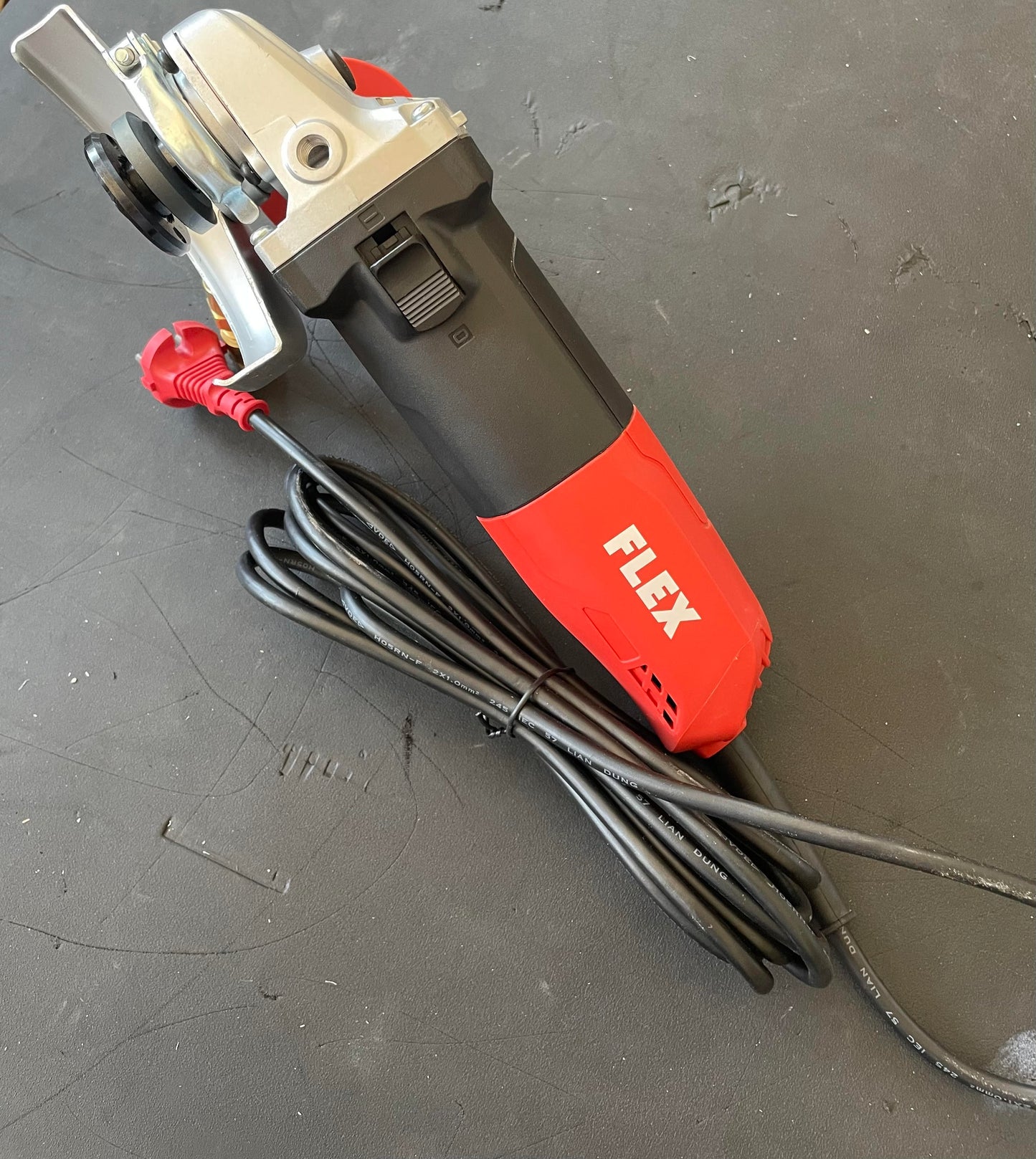 SMERIGLIATRICE ANGOLARE ELETTRICA L1100 125  FLEX