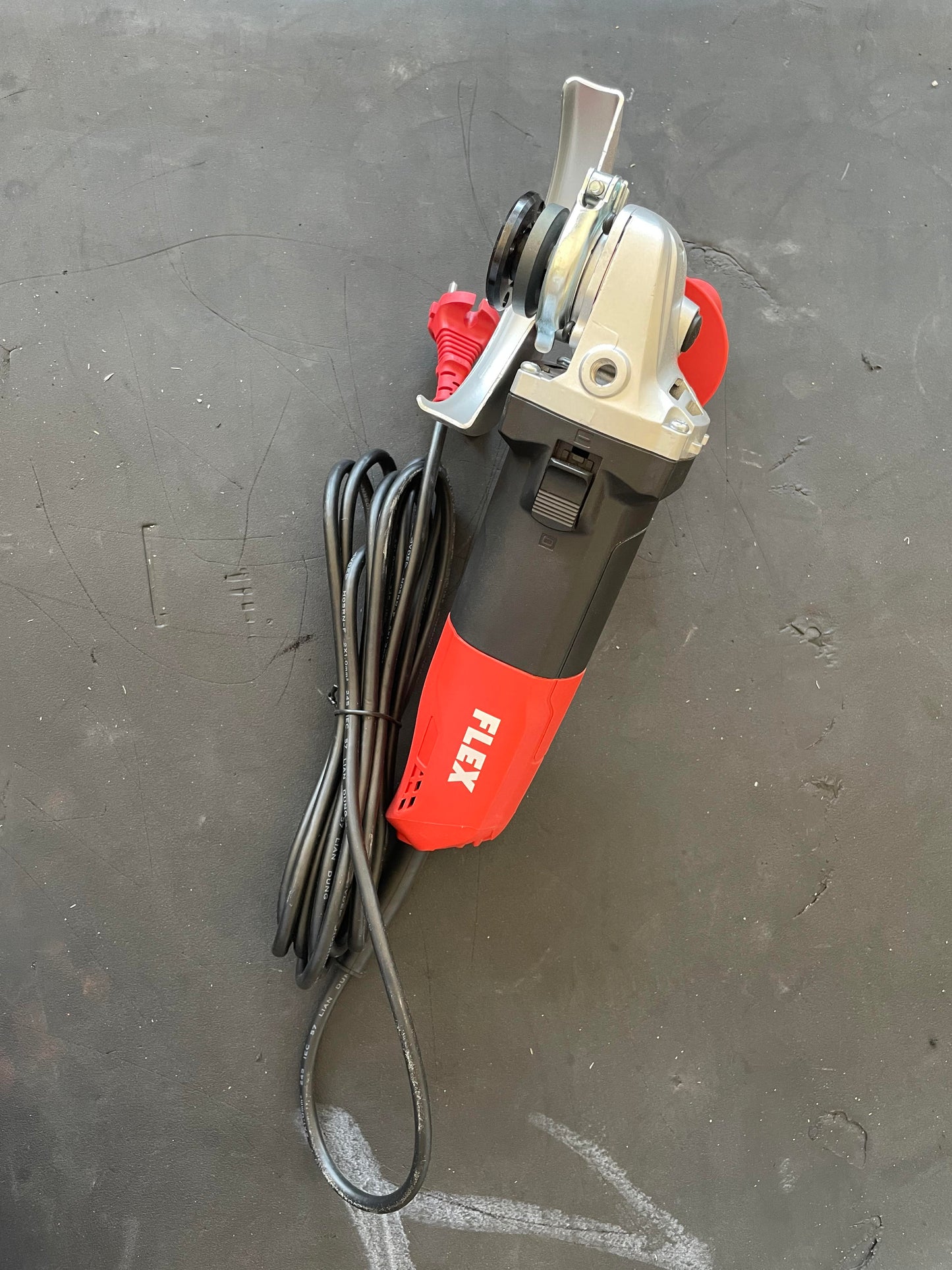 SMERIGLIATRICE ANGOLARE ELETTRICA L1100 125  FLEX
